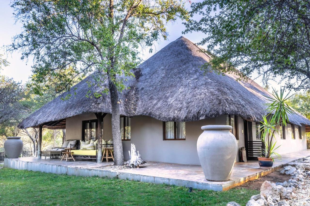 Mushara Lodge Namutoni Exterior photo